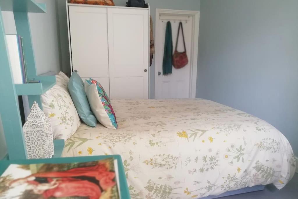 Charming London With Balcony Apartment Ngoại thất bức ảnh