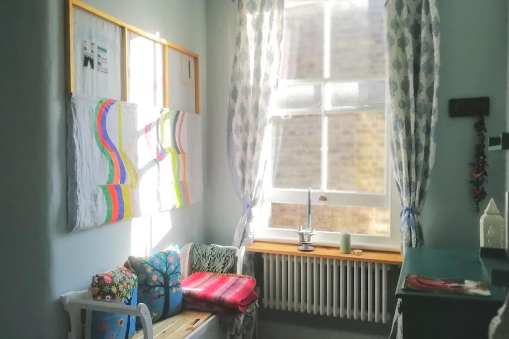 Charming London With Balcony Apartment Ngoại thất bức ảnh